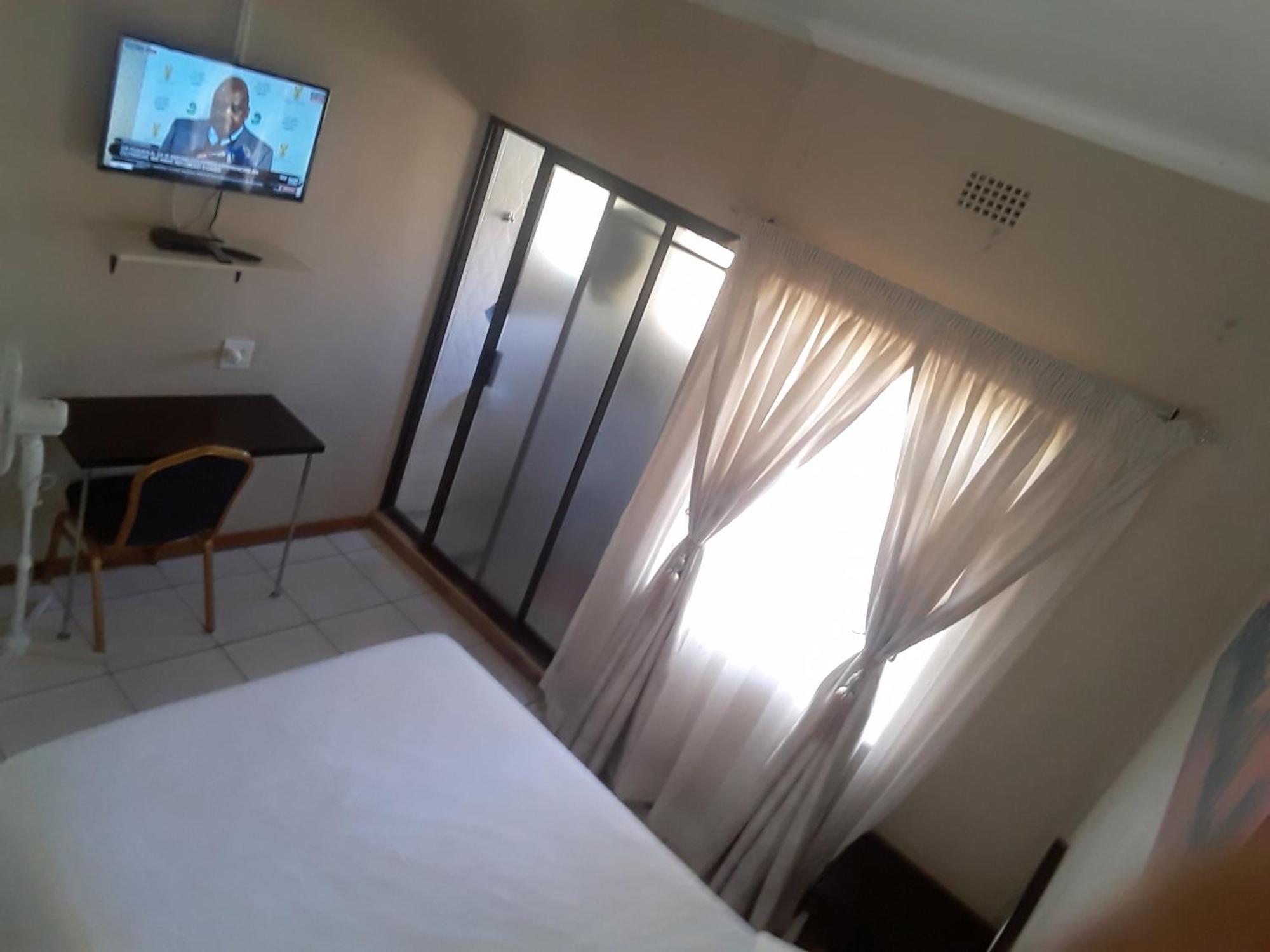 Vuya Nathi Bed And Breakfast マンジニ エクステリア 写真